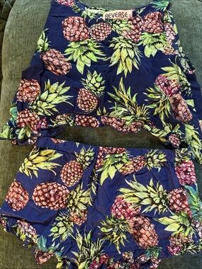 Reverse Pineapple Two-Piece Set - Navy & Green
